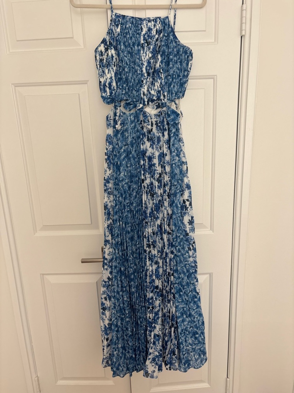 AMUR Blue and White Floral Maxi Dress with Tie Waist